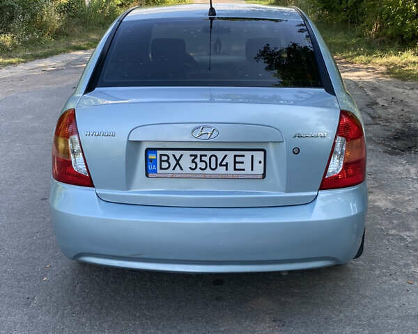 Серый Хендай Акцент, объемом двигателя 1.4 л и пробегом 220 тыс. км за 4000 $, фото 4 на Automoto.ua
