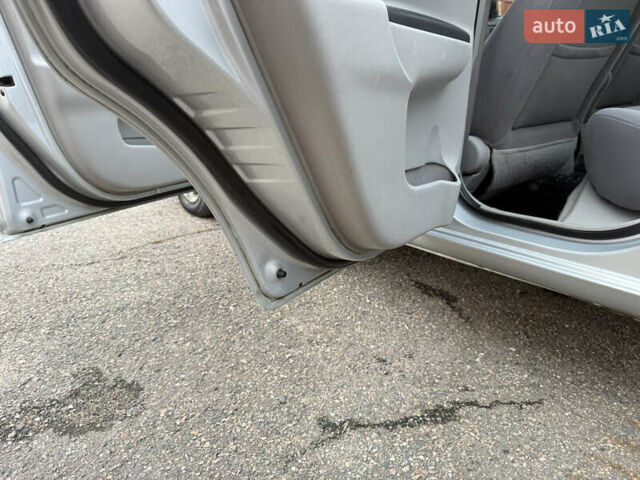 Сірий Хендай Акцент, об'ємом двигуна 1.6 л та пробігом 177 тис. км за 5900 $, фото 11 на Automoto.ua