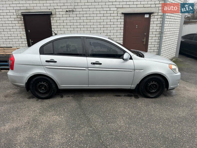 Серый Хендай Акцент, объемом двигателя 1.4 л и пробегом 165 тыс. км за 4900 $, фото 6 на Automoto.ua