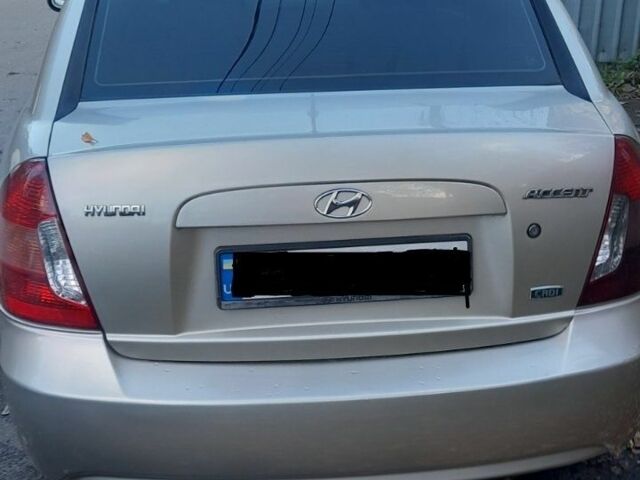 Серый Хендай Акцент, объемом двигателя 0 л и пробегом 216 тыс. км за 4750 $, фото 1 на Automoto.ua