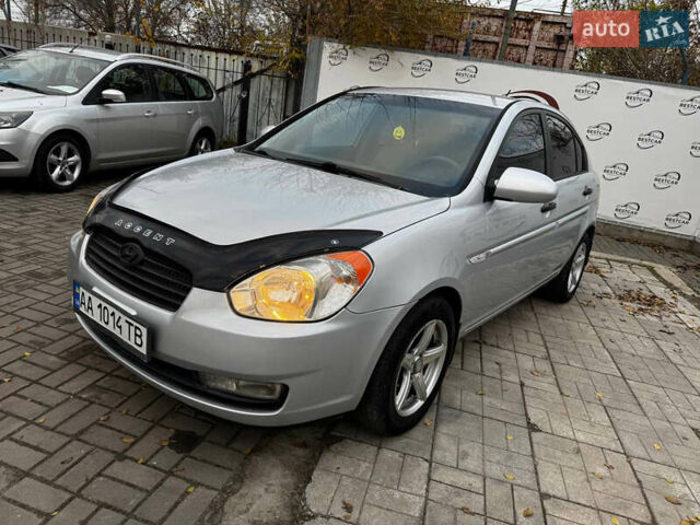 Сірий Хендай Акцент, об'ємом двигуна 1.4 л та пробігом 145 тис. км за 5500 $, фото 14 на Automoto.ua