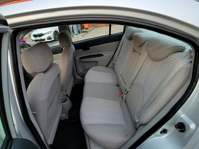 Серый Хендай Акцент, объемом двигателя 1.4 л и пробегом 240 тыс. км за 4100 $, фото 8 на Automoto.ua