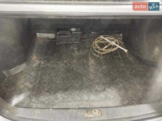 Серый Хендай Акцент, объемом двигателя 1.5 л и пробегом 180 тыс. км за 2500 $, фото 21 на Automoto.ua