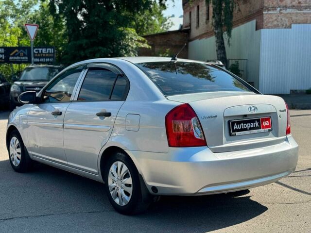 Сірий Хендай Акцент, об'ємом двигуна 1.4 л та пробігом 254 тис. км за 3990 $, фото 3 на Automoto.ua