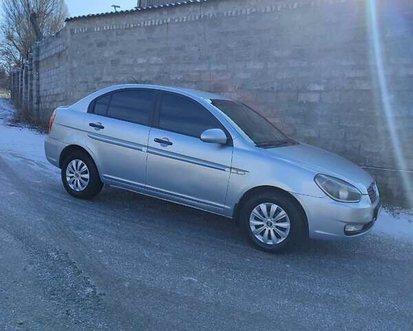 Сірий Хендай Акцент, об'ємом двигуна 1.4 л та пробігом 230 тис. км за 4700 $, фото 5 на Automoto.ua