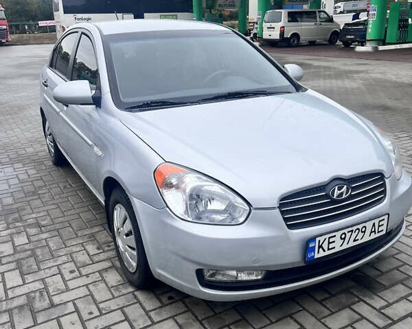 Сірий Хендай Акцент, об'ємом двигуна 1.4 л та пробігом 202 тис. км за 4500 $, фото 2 на Automoto.ua