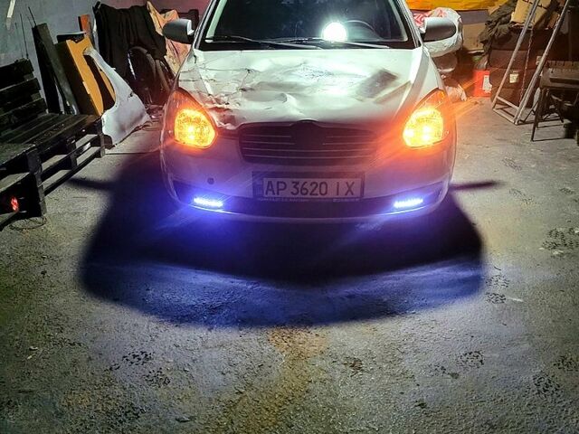 Хендай Акцент 2007 в Запорожье на Automoto.ua Серый Хендай Акцент, объемом двигателя 1.4 л и пробегом 200 тыс. км за 3900 $, фото 5 на Automoto.ua