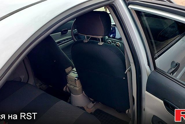 Хендай Акцент 2007 у Кривому Розі на Automoto.ua Сірий Хендай Акцент, об'ємом двигуна 1.4 л та пробігом 275 тис. км за 4000 $, фото 6 на Automoto.ua