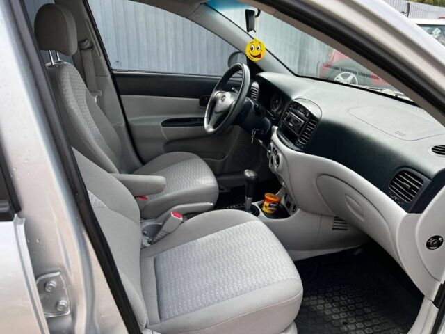 Хендай Акцент 2007 в Днепре (Днепропетровске) на Automoto.ua Серый Хендай Акцент, объемом двигателя 1.4 л и пробегом 145 тыс. км за 5699 $, фото 11 на Automoto.ua