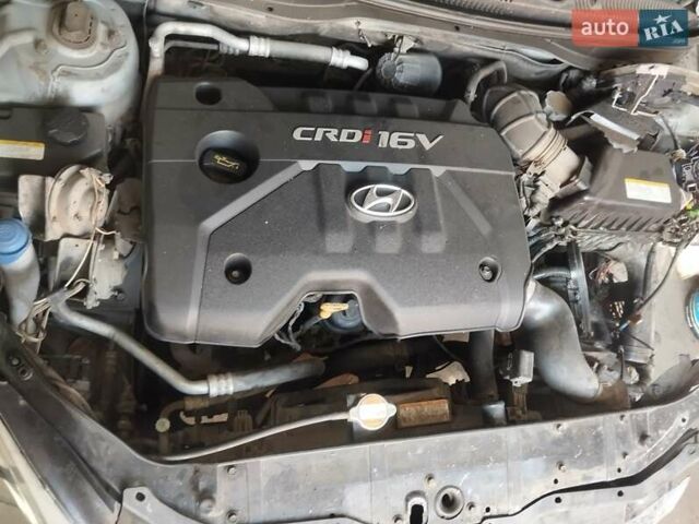 Серый Хендай Акцент, объемом двигателя 1.5 л и пробегом 180 тыс. км за 2500 $, фото 5 на Automoto.ua