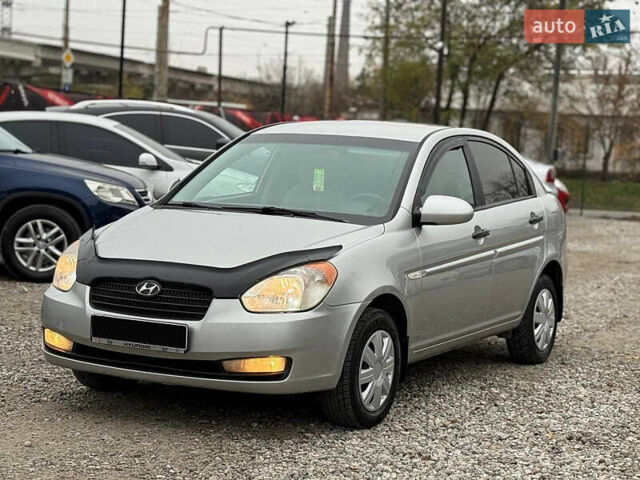 Серый Хендай Акцент, объемом двигателя 1.4 л и пробегом 149 тыс. км за 3650 $, фото 6 на Automoto.ua