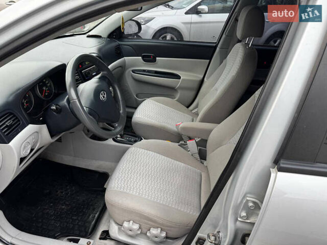 Сірий Хендай Акцент, об'ємом двигуна 1.4 л та пробігом 145 тис. км за 5500 $, фото 6 на Automoto.ua