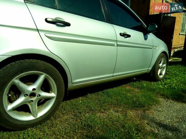 Сірий Хендай Акцент, об'ємом двигуна 1.49 л та пробігом 218 тис. км за 4300 $, фото 7 на Automoto.ua