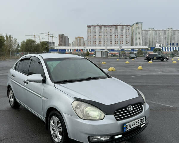 Сірий Хендай Акцент, об'ємом двигуна 1.4 л та пробігом 299 тис. км за 4850 $, фото 3 на Automoto.ua