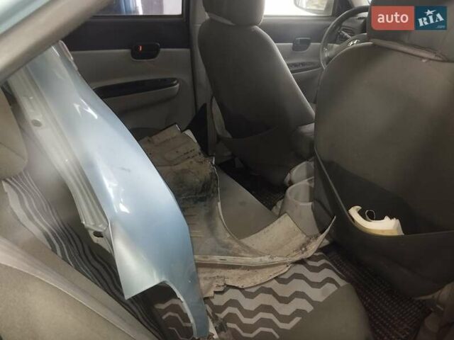 Серый Хендай Акцент, объемом двигателя 1.5 л и пробегом 180 тыс. км за 2500 $, фото 17 на Automoto.ua
