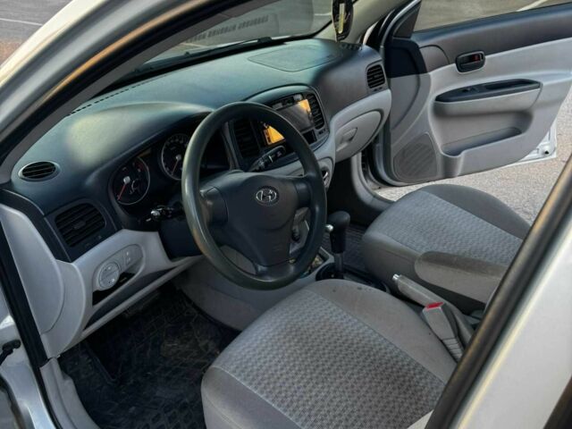 Хендай Акцент 2007 в Днепре (Днепропетровске) на Automoto.ua Серый Хендай Акцент, объемом двигателя 1.4 л и пробегом 223 тыс. км за 4800 $, фото 17 на Automoto.ua
