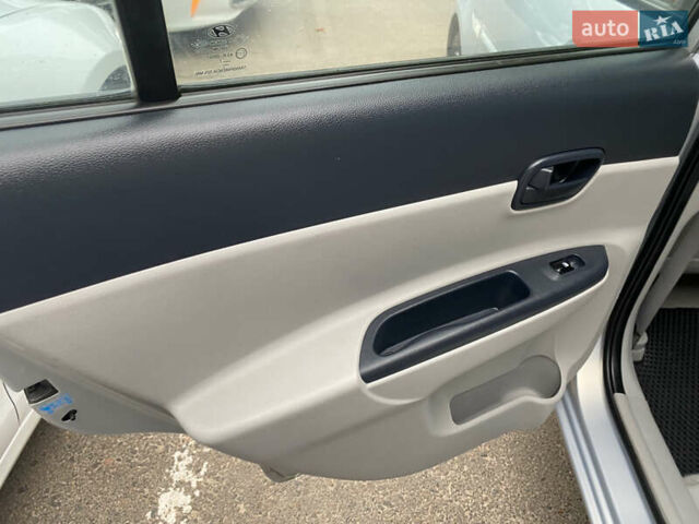 Хендай Акцент 2007 в Одессе на Automoto.ua Серый Хендай Акцент, объемом двигателя 1.4 л и пробегом 220 тыс. км за 5100 $, фото 18 на Automoto.ua