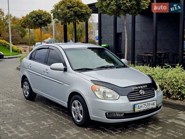 Хендай Акцент 2007 у Дніпро (Дніпропетровську) на Automoto.ua Сірий Хендай Акцент, об'ємом двигуна 1.4 л та пробігом 159 тис. км за 4850 $, фото 4 на Automoto.ua