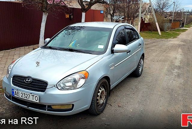 Хендай Акцент 2007 у Кривому Розі на Automoto.ua Сірий Хендай Акцент, об'ємом двигуна 1.4 л та пробігом 275 тис. км за 4000 $, фото 4 на Automoto.ua