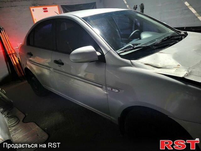 Хендай Акцент 2007 в Запорожье на Automoto.ua Серый Хендай Акцент, объемом двигателя 1.4 л и пробегом 200 тыс. км за 3900 $, фото 4 на Automoto.ua