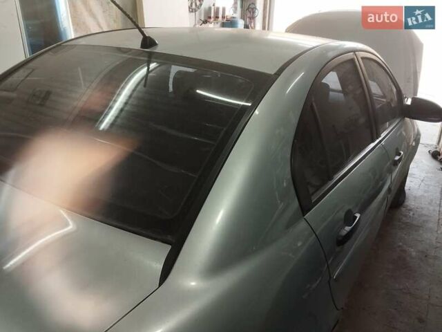 Серый Хендай Акцент, объемом двигателя 1.5 л и пробегом 180 тыс. км за 2500 $, фото 15 на Automoto.ua