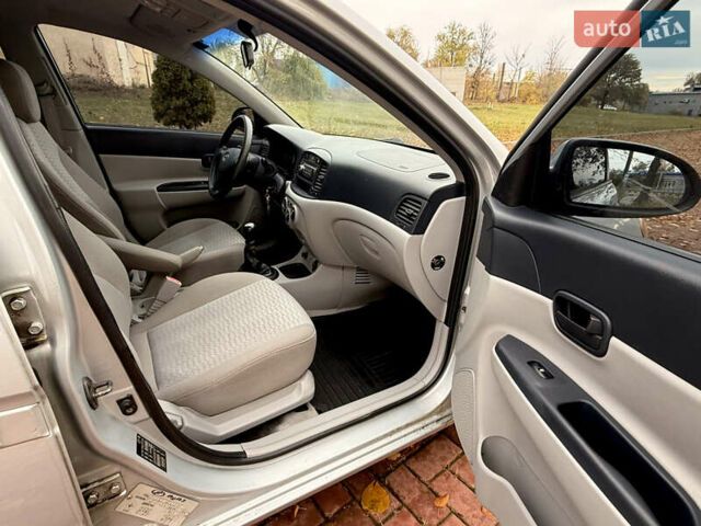 Серый Хендай Акцент, объемом двигателя 1.4 л и пробегом 182 тыс. км за 4300 $, фото 28 на Automoto.ua