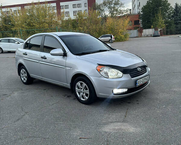 Сірий Хендай Акцент, об'ємом двигуна 1.4 л та пробігом 181 тис. км за 4800 $, фото 6 на Automoto.ua