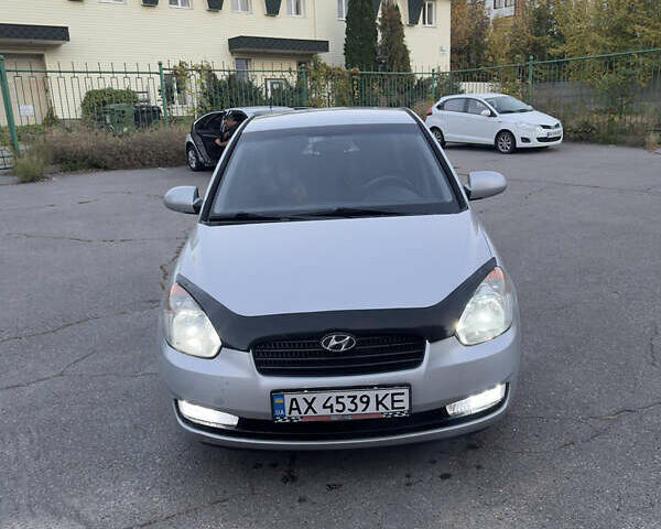 Сірий Хендай Акцент, об'ємом двигуна 1.4 л та пробігом 181 тис. км за 4800 $, фото 7 на Automoto.ua