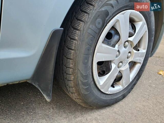 Серый Хендай Акцент, объемом двигателя 1.4 л и пробегом 138 тыс. км за 4900 $, фото 6 на Automoto.ua