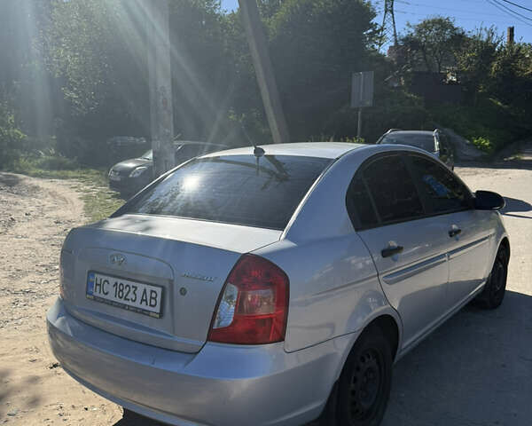 Сірий Хендай Акцент, об'ємом двигуна 1.4 л та пробігом 116 тис. км за 5500 $, фото 4 на Automoto.ua