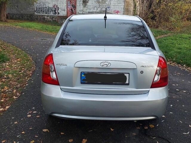 Сірий Хендай Акцент, об'ємом двигуна 1.4 л та пробігом 192 тис. км за 5000 $, фото 5 на Automoto.ua