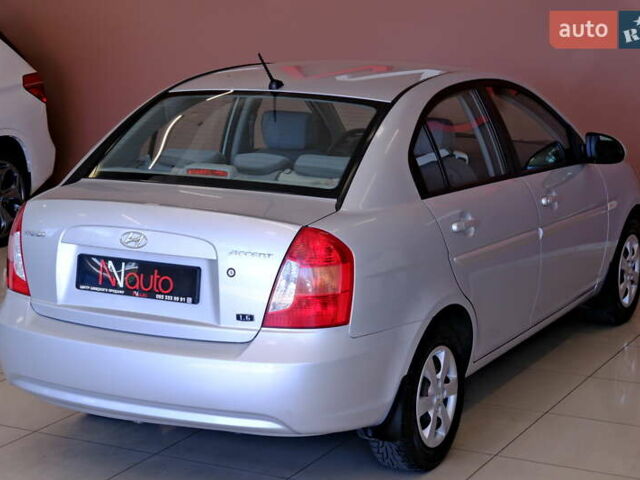 Серый Хендай Акцент, объемом двигателя 1.6 л и пробегом 55 тыс. км за 6900 $, фото 20 на Automoto.ua