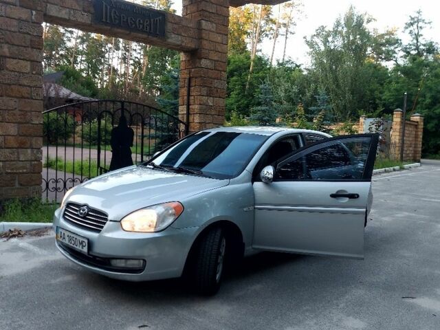 Серый Хендай Акцент, объемом двигателя 1.4 л и пробегом 192 тыс. км за 3950 $, фото 12 на Automoto.ua