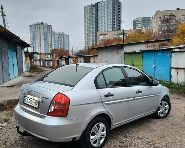 Серый Хендай Акцент, объемом двигателя 1.4 л и пробегом 306 тыс. км за 3950 $, фото 8 на Automoto.ua