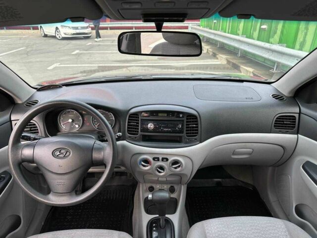 Сірий Хендай Акцент, об'ємом двигуна 0 л та пробігом 228 тис. км за 5990 $, фото 12 на Automoto.ua