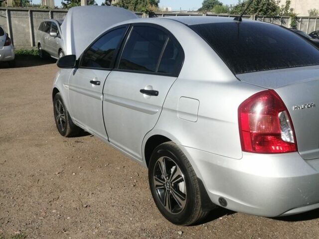 Сірий Хендай Акцент, об'ємом двигуна 1.4 л та пробігом 220 тис. км за 4000 $, фото 3 на Automoto.ua