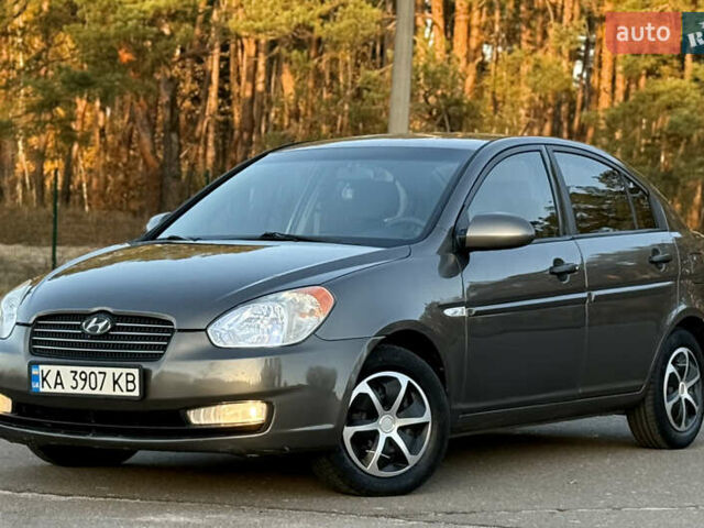 Сірий Хендай Акцент, об'ємом двигуна 1.4 л та пробігом 138 тис. км за 5600 $, фото 3 на Automoto.ua