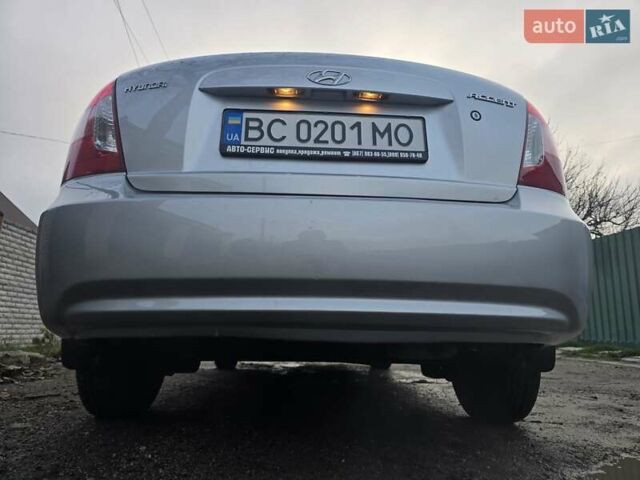 Серый Хендай Акцент, объемом двигателя 1.4 л и пробегом 82 тыс. км за 6600 $, фото 64 на Automoto.ua