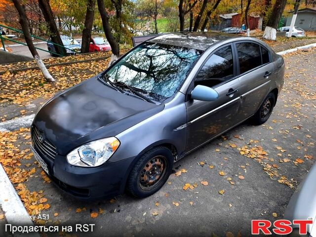 Серый Хендай Акцент, объемом двигателя 1.4 л и пробегом 165 тыс. км за 1850 $, фото 4 на Automoto.ua