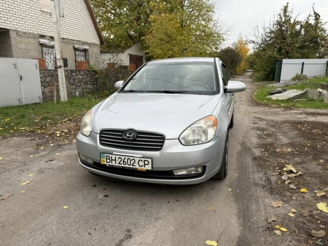 Серый Хендай Акцент, объемом двигателя 1.4 л и пробегом 200 тыс. км за 3500 $, фото 12 на Automoto.ua