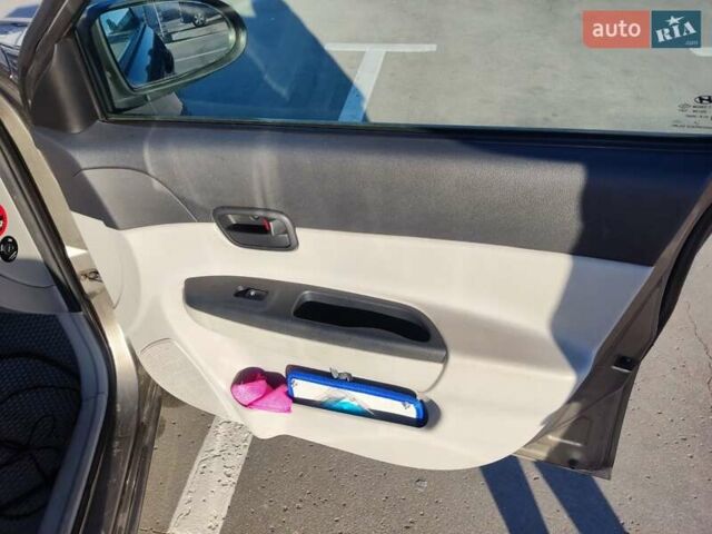 Сірий Хендай Акцент, об'ємом двигуна 1.4 л та пробігом 231 тис. км за 4999 $, фото 15 на Automoto.ua