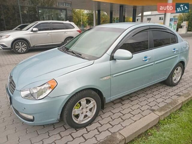 Сірий Хендай Акцент, об'ємом двигуна 1.4 л та пробігом 213 тис. км за 4750 $, фото 6 на Automoto.ua
