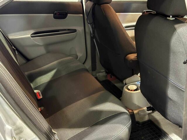 Серый Хендай Акцент, объемом двигателя 1.4 л и пробегом 203 тыс. км за 4990 $, фото 12 на Automoto.ua