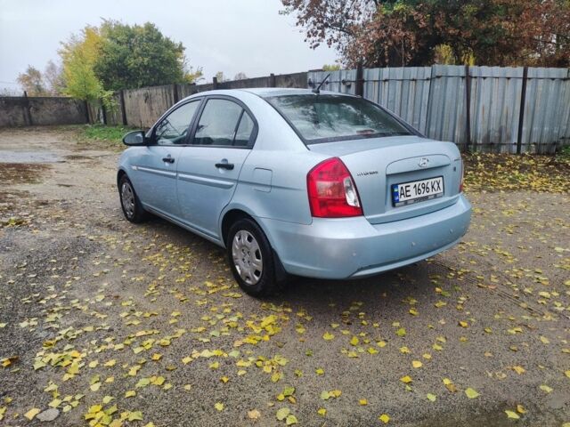 Сірий Хендай Акцент, об'ємом двигуна 1.4 л та пробігом 132 тис. км за 5400 $, фото 2 на Automoto.ua