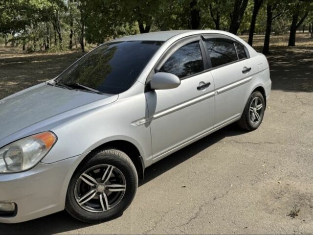 Сірий Хендай Акцент, об'ємом двигуна 1.4 л та пробігом 450 тис. км за 4800 $, фото 2 на Automoto.ua