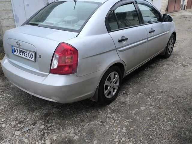 Серый Хендай Акцент, объемом двигателя 1.4 л и пробегом 120 тыс. км за 3600 $, фото 16 на Automoto.ua