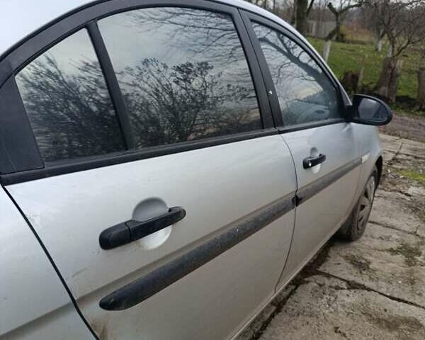 Сірий Хендай Акцент, об'ємом двигуна 1.4 л та пробігом 310 тис. км за 3600 $, фото 9 на Automoto.ua