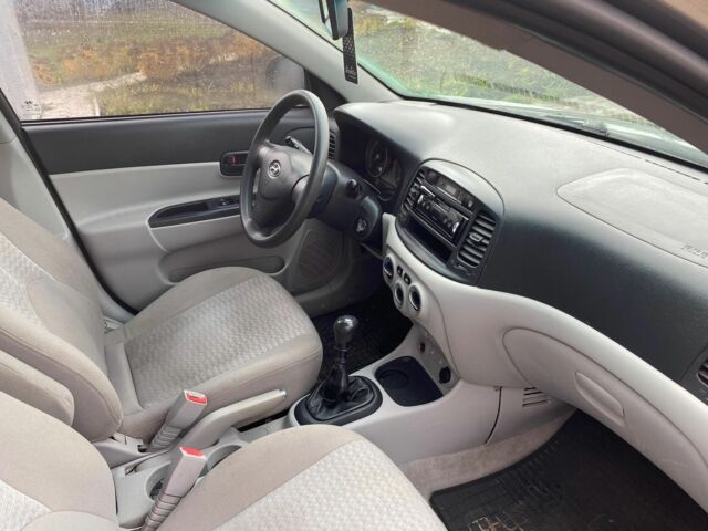 Сірий Хендай Акцент, об'ємом двигуна 1.5 л та пробігом 109 тис. км за 4700 $, фото 3 на Automoto.ua