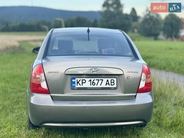 Сірий Хендай Акцент, об'ємом двигуна 1.4 л та пробігом 282 тис. км за 5000 $, фото 9 на Automoto.ua