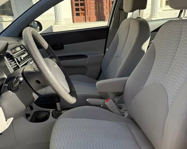 Сірий Хендай Акцент, об'ємом двигуна 1.4 л та пробігом 72 тис. км за 7500 $, фото 8 на Automoto.ua